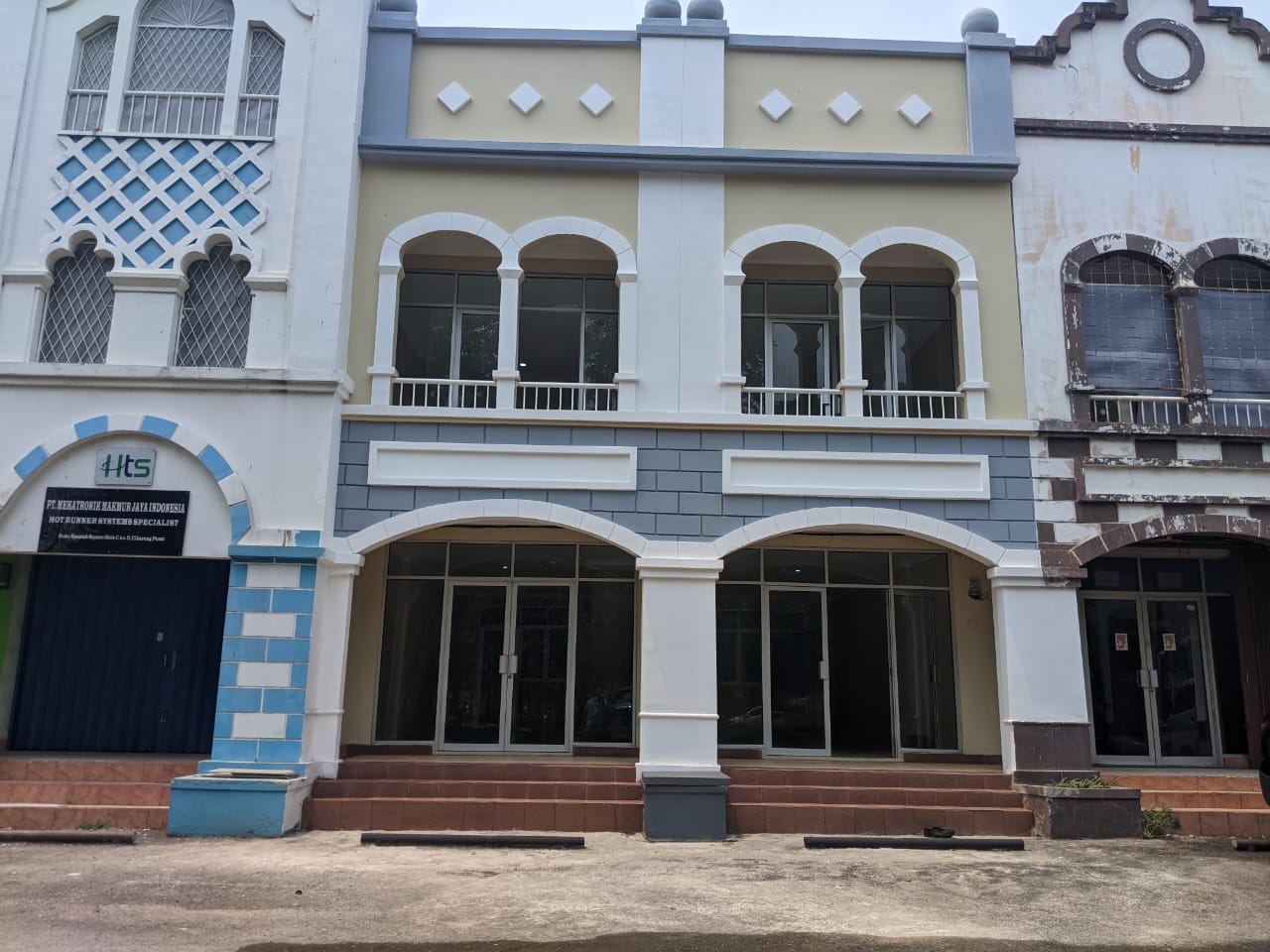 DiSewakan Ruko di Ruko Spanish Square Deltamas Cikarang